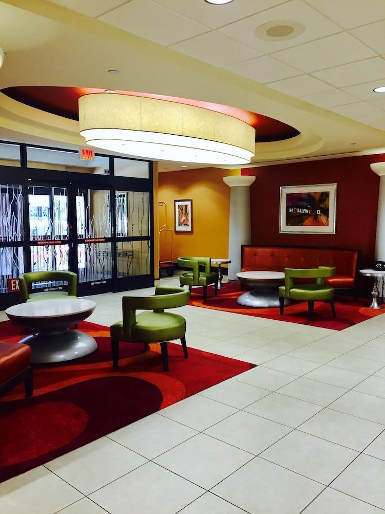 Hilton Garden Inn Los Angeles / Hollywood Εξωτερικό φωτογραφία