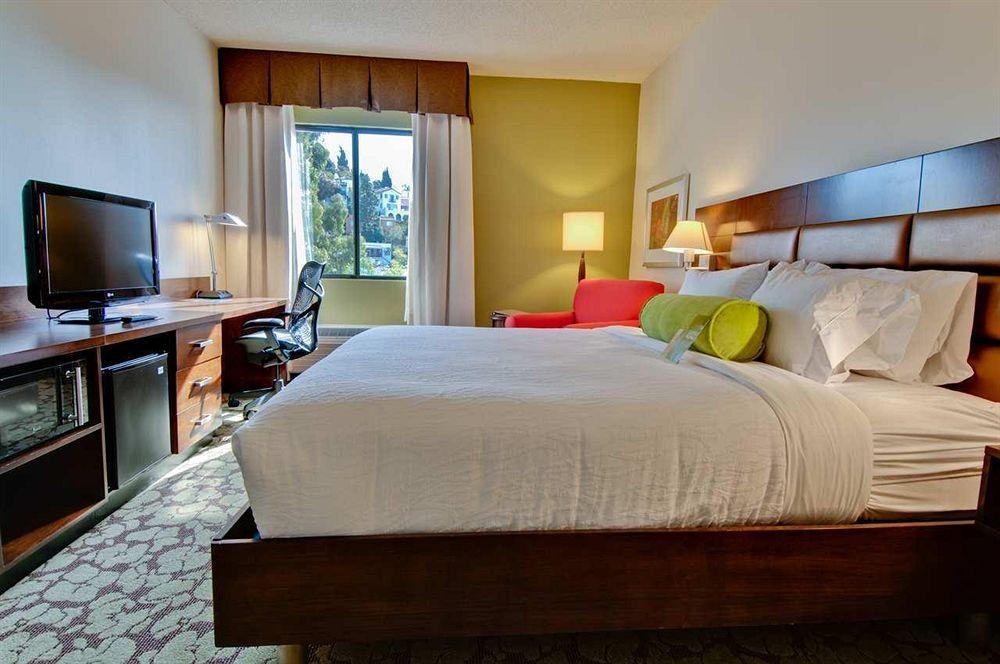 Hilton Garden Inn Los Angeles / Hollywood Εξωτερικό φωτογραφία