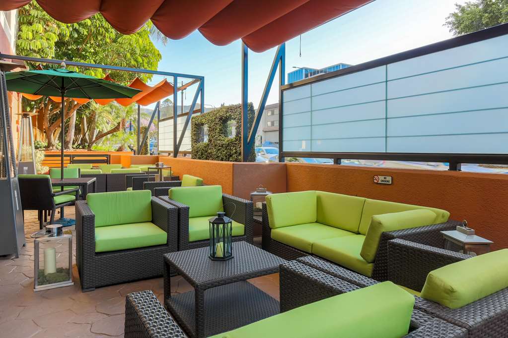 Hilton Garden Inn Los Angeles / Hollywood Εξωτερικό φωτογραφία