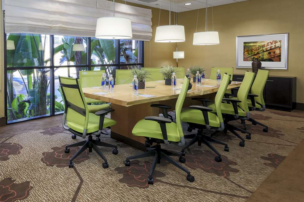 Hilton Garden Inn Los Angeles / Hollywood Ανέσεις φωτογραφία