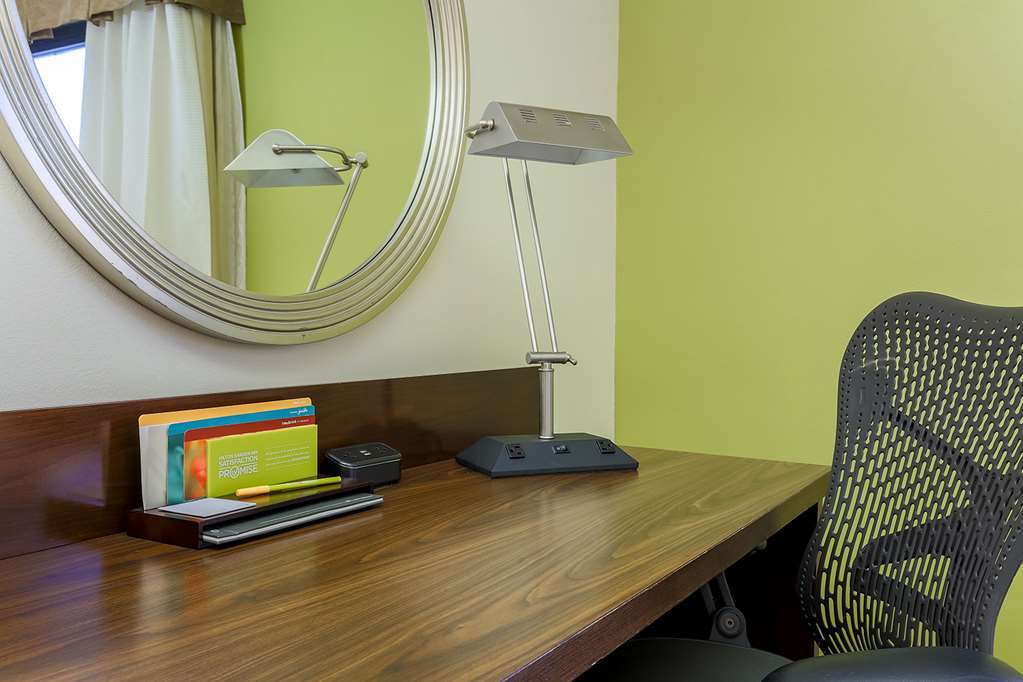 Hilton Garden Inn Los Angeles / Hollywood Δωμάτιο φωτογραφία